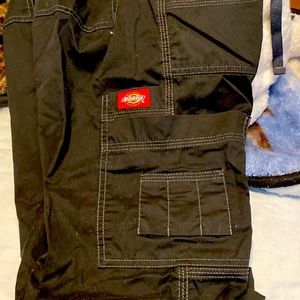 One pair of Dickies XS petite scrubs.Blk. Style # 857455P